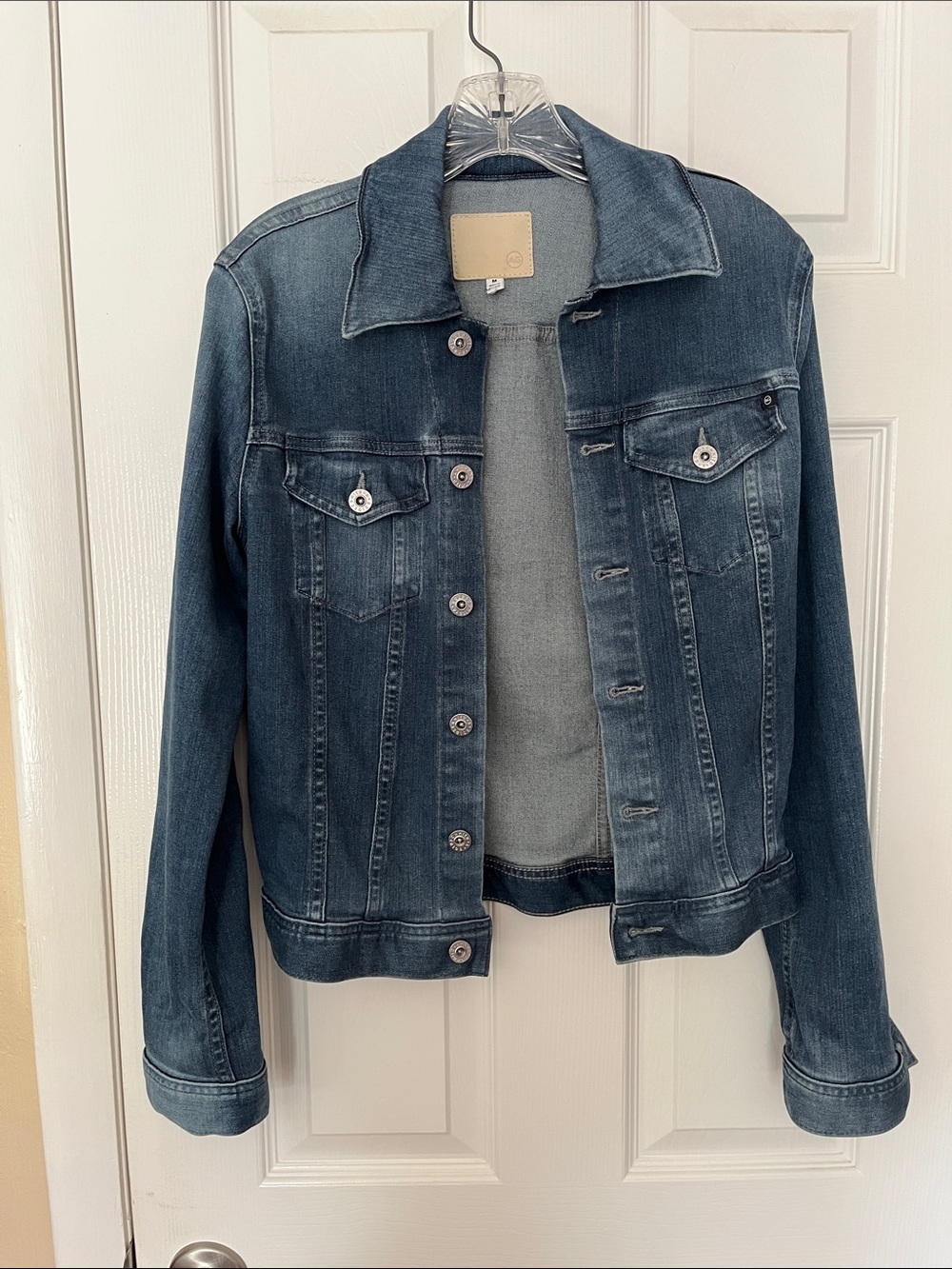 Robyn AG Adriano Goldschmied slim trucker blue denim jacket front flap pockets L